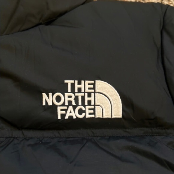 The North Face Black 700 Series Nuptse Puffer - Picture 3 of 11